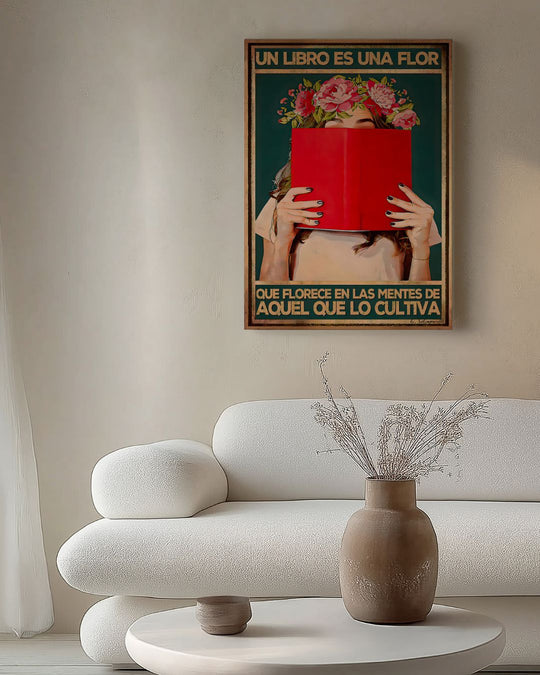 Un libro es una flor que florece de las mentes de aquel que lo cultiva